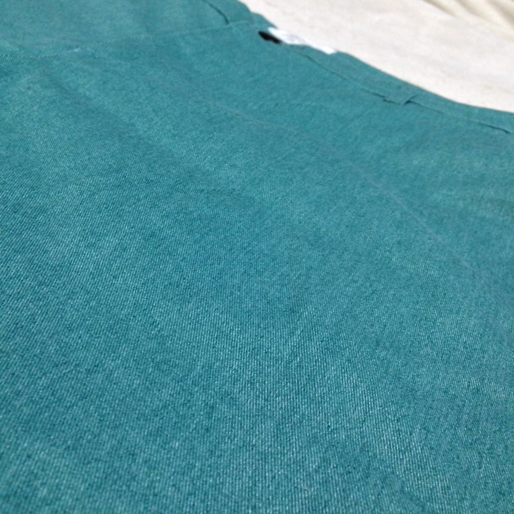 Urban Heritage | Teal Flat Front Men Shorts | Size 36 - Picture 3 of 10